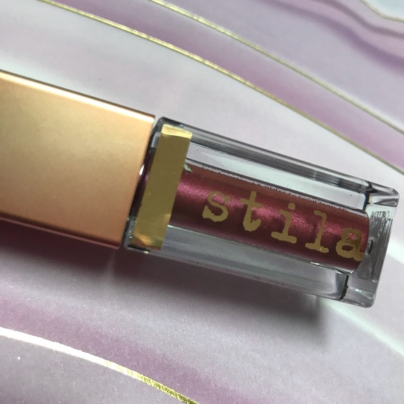 Stila Shimer & Glow Liquid Eye shadow Vivid Garnet - Picture 4 of 4